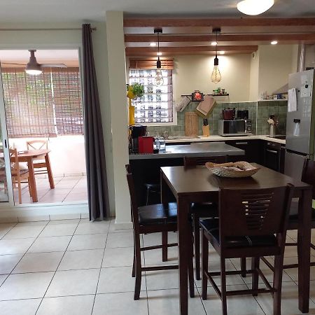 Bel Appartement Avec Terrasse Proche Des Plages Saint-Gilles-les Bains Ngoại thất bức ảnh