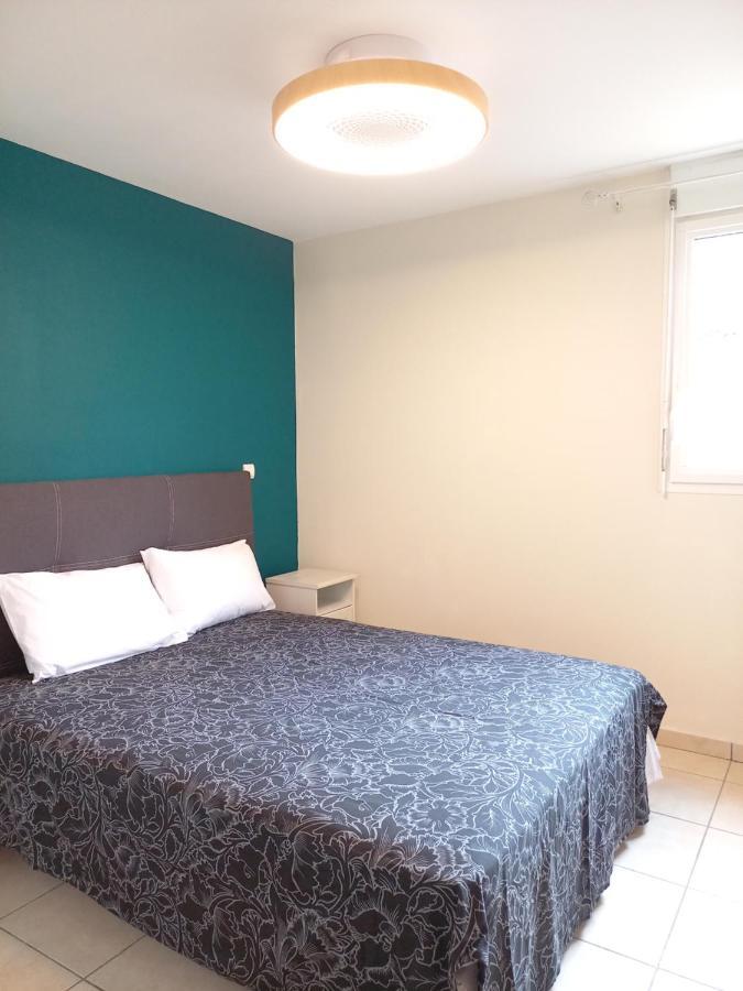 Bel Appartement Avec Terrasse Proche Des Plages Saint-Gilles-les Bains Ngoại thất bức ảnh